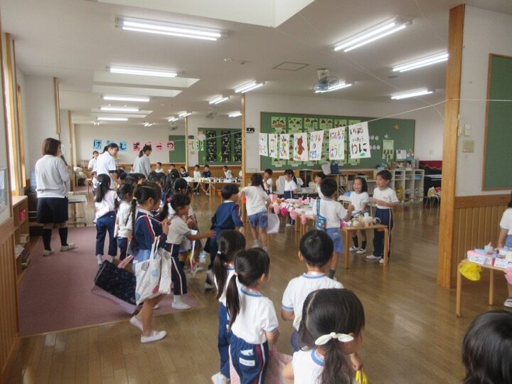 お店屋さんごっこ
