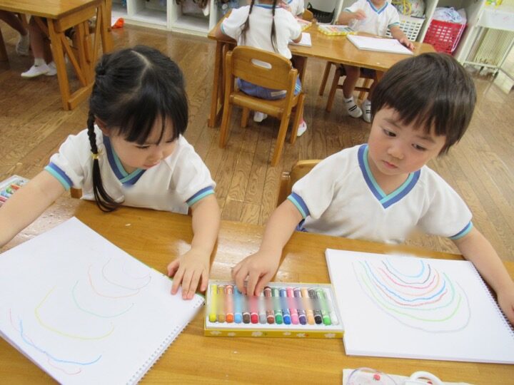 いろんな色で🖍